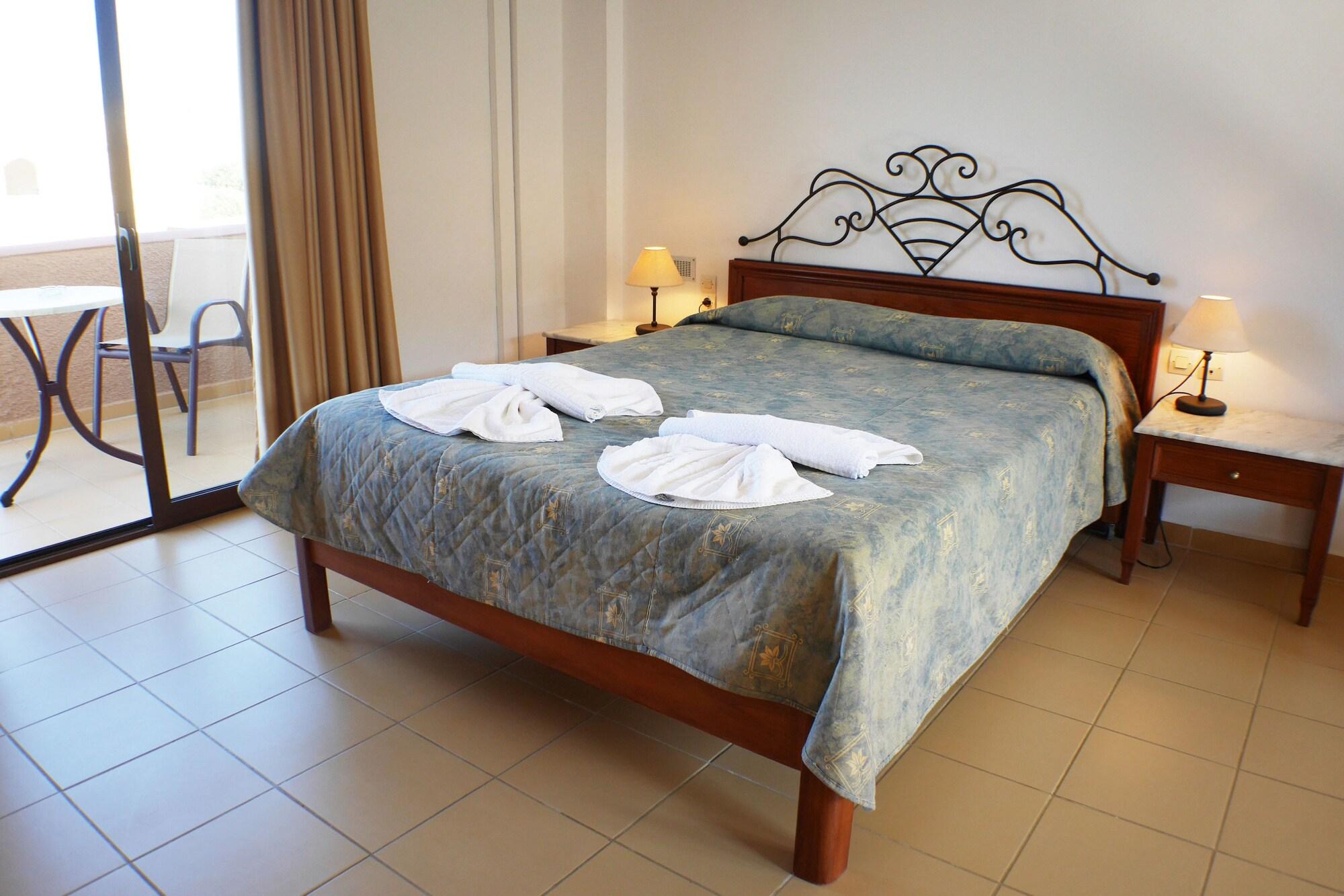 Areti Aparthotel Chania  ภายนอก รูปภาพ